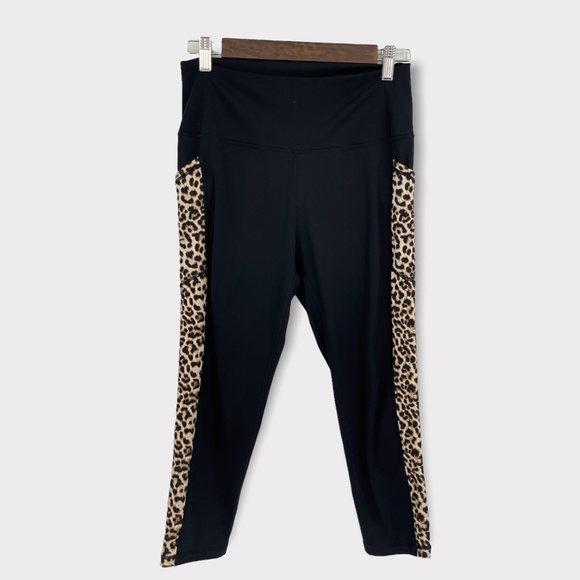 Zyia‎ Active Brilliant Hi Rise Leopard Side Crop Legging - Picture 1 of 6